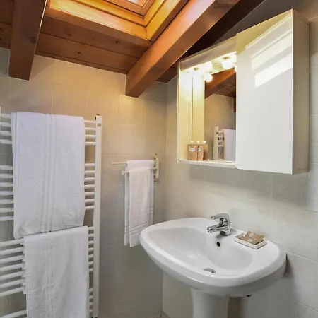 1 Bedroom Amazing In Apartment