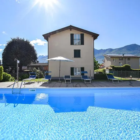 1 Bedroom Amazing In Apartment *